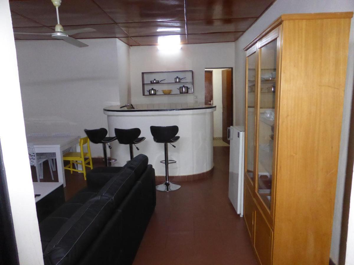 Bien Etre Villa วากาดูกู ภายนอก รูปภาพ