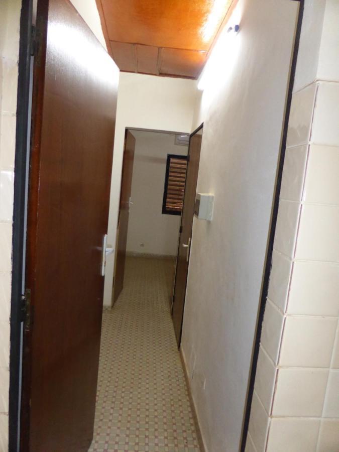 Bien Etre Villa วากาดูกู ภายนอก รูปภาพ